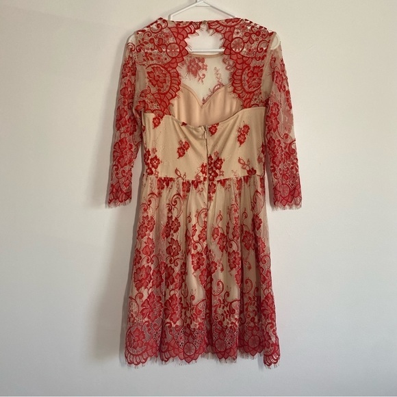 Soieblu Red Sheer Floral Lace Mini Dress 3/4 Sleeves Size Medium - Picture 2 of 11